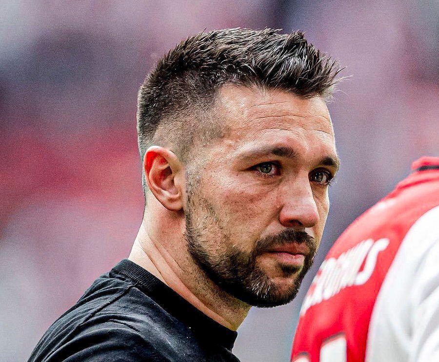 包含转折点！阿贾克斯止住颓势，荷甲集结日攻防权衡，更衣室稳定，更衣室氛围转暖的词条-开云APP