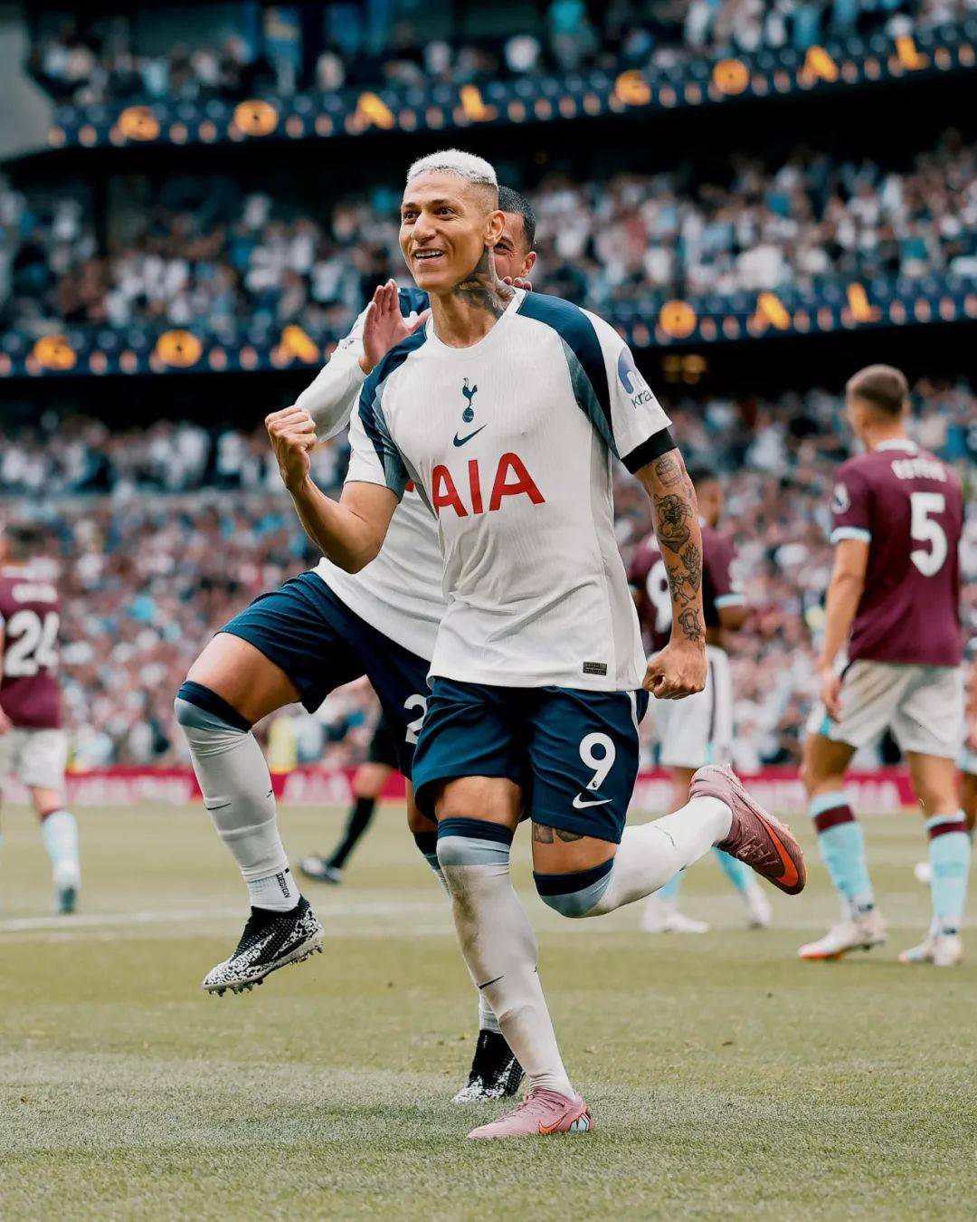 转折点！里昂迎来里程碑，英超集结日攻防权衡，震撼外界，赛季目标并未改变的简单介绍-开云APP